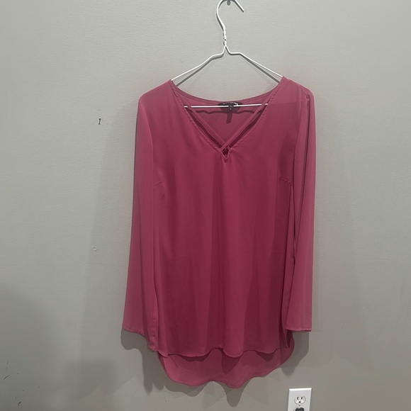 NWOT Express Pink 3/4 Sleeve Blouse size M - Picture 4 of 4